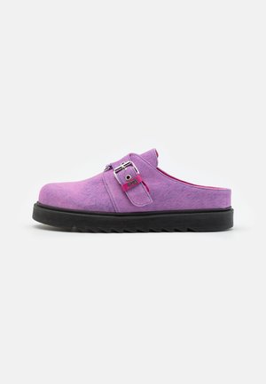 BEATCH MULES CHARM UNISEX - Ciabattine - fucsia