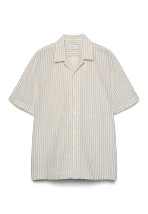 Kurzarm-Hemd zum Knöpfen mit vertikalen cremefarbenen und beigen Streifen sowie einem Camp-Kragen, dargestellt vor weißem Hintergrund.