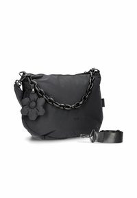 Sac d'épaule en nylon noir avec une texture matelassée, doté d'une sangle chaîne épaisse, d'un accent floral et d'une sangle d'épaule en tissu réglable.