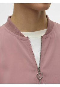 Vero Moda VMCOCO  - Bomber tipa jaka - nostalgia rose