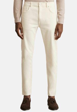 PICTON - STRETCH - Karcsúsított farmerek - white