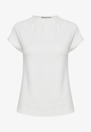 Top bianco a maniche corte con collo alto, caratterizzato da una texture morbida e sottili pieghe sul petto, orlo arrotondato.