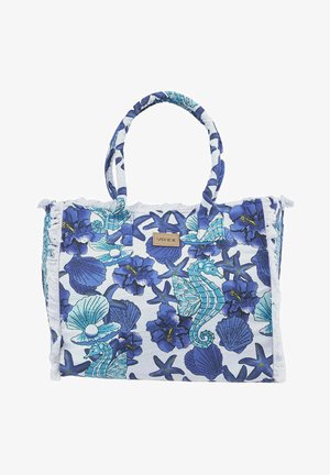 Sac cabas avec motif marin bleu et turquoise comportant hippocampes, étoiles de mer, coquillages et fleurs, avec anses en tissu et étiquette « Verde ».