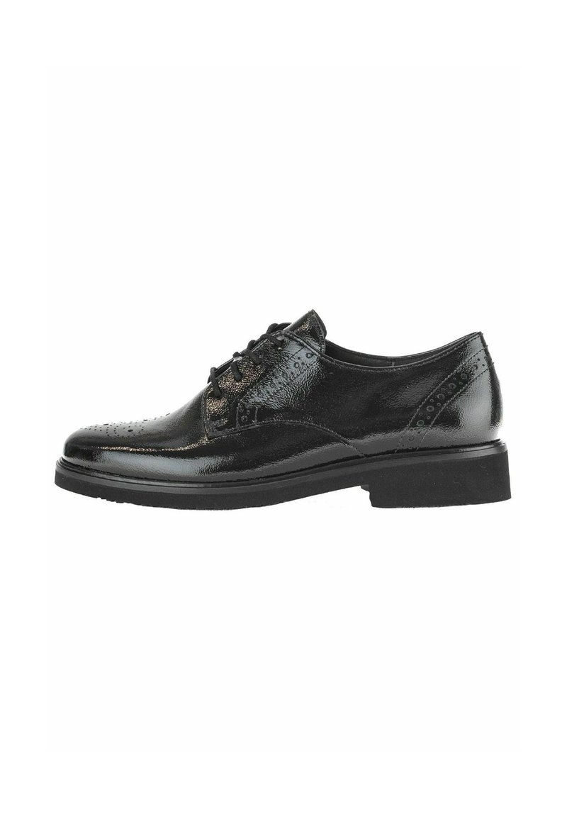 Chaussure habillée en cuir noir avec une finition brillante, dotée de détails perforés, de lacets et d'une semelle en caoutchouc plate.