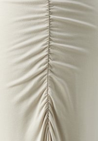 Gina Tricot SOFT TOUCH RUCHED SKIRT - Maksi sijonas - pumice stone