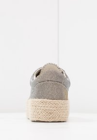 CAFèNOIR Espadrillas - metallic grey
