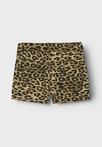 Leopardmönstrade shorts med en beige botten och svarta fläckar, två bakfickor och en medelhög passform. Tillverkade av denimaterial.