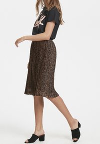 ICHI Falda plisada - brown