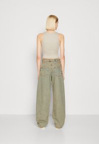 BDG Urban Outfitters LOGAN  - Brīva piegriezuma džinsi - dirty blue