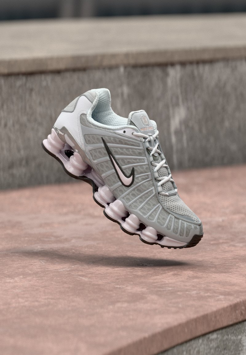 Nike SHOX TL neutral grey/pearl pink/metallic silver-coloured/black/white/grey