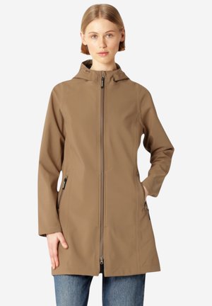 Chaqueta impermeable marrón con capucha, cremallera frontal completa, bolsillos laterales y un diseño elegante y ajustado. Textura suave y acabado liso.