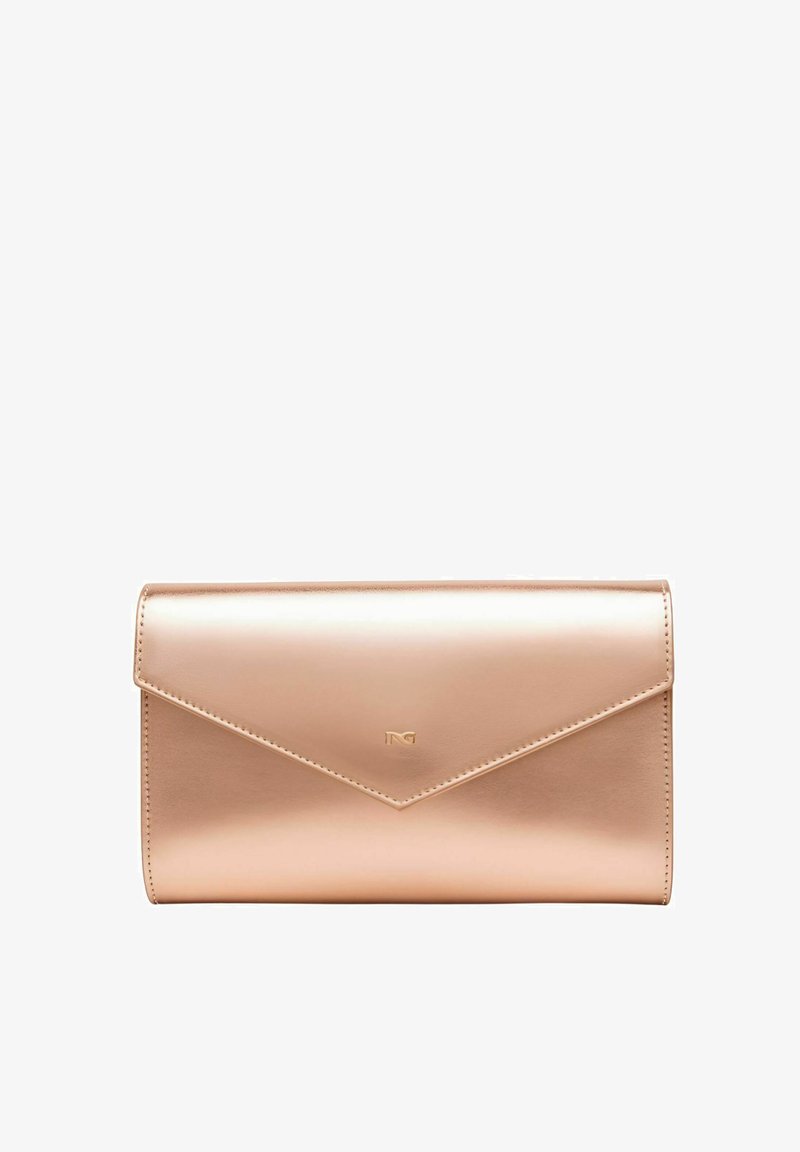Roségoldfarbene metallische Clutch mit einem eleganten Design, glatter Oberfläche und subtilen Nähdetails. Mit einem Logo auf der Vorderseite.