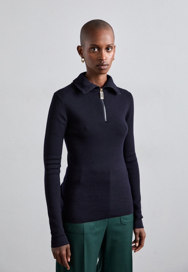 Victoria Beckham HALF ZIP HIGH NECK - Striktrøje - ink blue