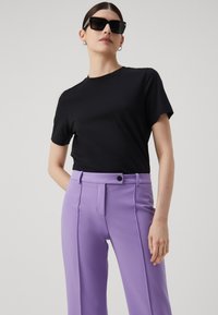 HUGO Broek - open purple