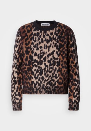 Pull en imprimé léopard dans des teintes de marron, noir et crème. Texture douce, col rond, et poignets et ourlet côtelés. Design décontracté et court.