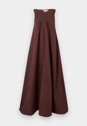 Abito marrone senza maniche, lungo fino al pavimento, con scollo arricciato e orlo ampio, mostrato su uno sfondo chiaro e semplice.