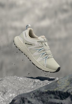PEAKFREAK ROAM - Pārgājienu apavi - cloud grey/everblue