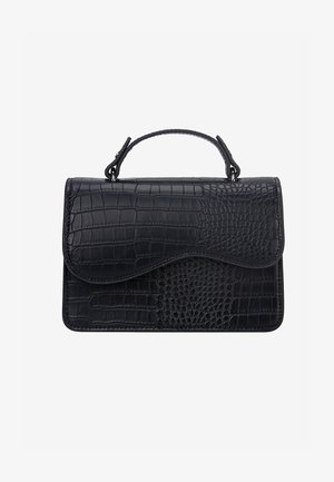 Schwarze Lederhandtasche mit Krokodilstruktur, rechteckiger Form, gewölbter Klappe und kurzem oberen Griff.