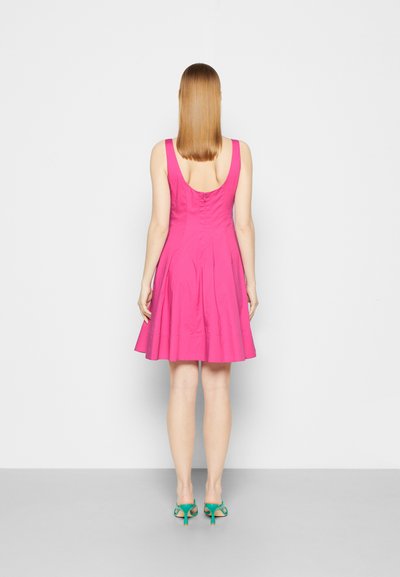 STAUD MINI WELLS DRESS - Vestido de dia - peony