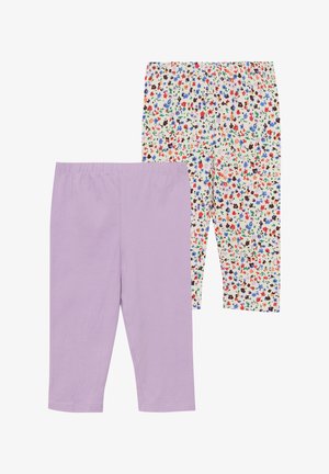 Para dziecięcych legginsów, jedna w jednolitym lawendowym kolorze, a druga biała z wielokolorowym kwiatowym wzorem, obie o długości 7/8.