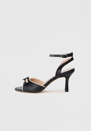 Højhælede sandaletter / Højhælede sandaler - black