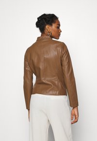 ONLY ONLMELISA JACKET - Casaco de pele sintética - cognac