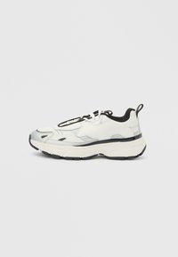 SORA RUNNERS UNISEX - Matalavartiset tennarit - silver-coloured/white