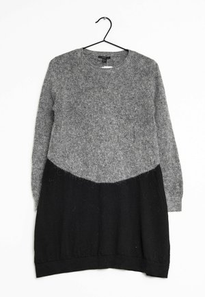 COS Vestido de punto - grey