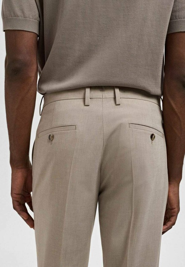 SLIM-FIT  - Chinos - sand3