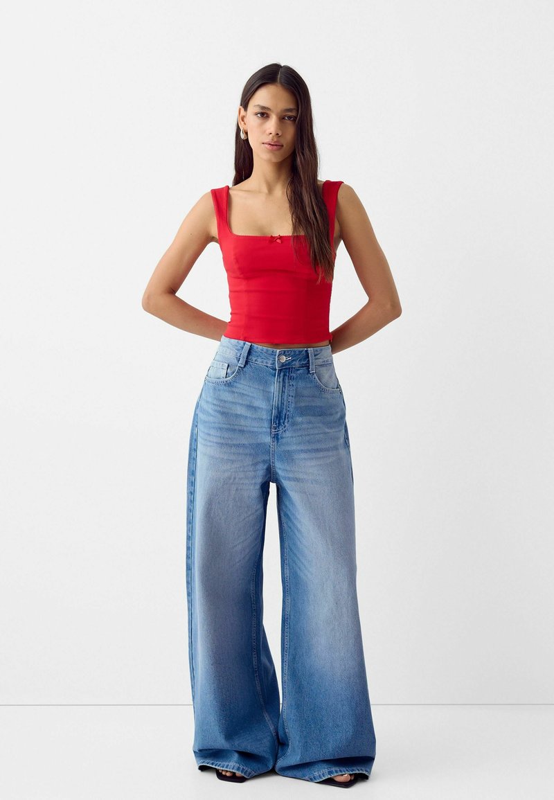 Bershka Flared Jeans blauw