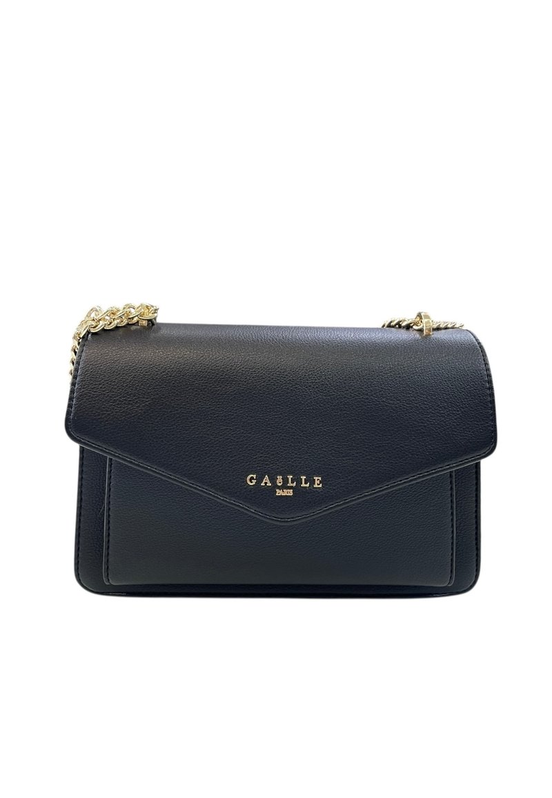 Borsa a mano in pelle nera con tracolla in catena dorata e logo "GAËLLE PARIS" in oro sulla chiusura del flap anteriore.