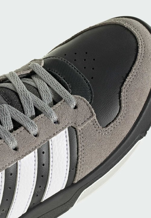 adidas Sneaker 'Courtwave' — photo 7