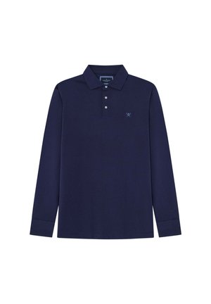 Polo majica dugih rukava u tamnoplavoj boji s ovratnikom, tri gumba i malim izvezenim logotipom na lijevoj strani prsiju. Materijal od mješavine pamuka.