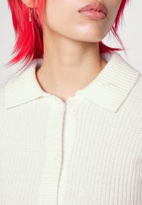 Hollister Co. Chaqueta de punto - white