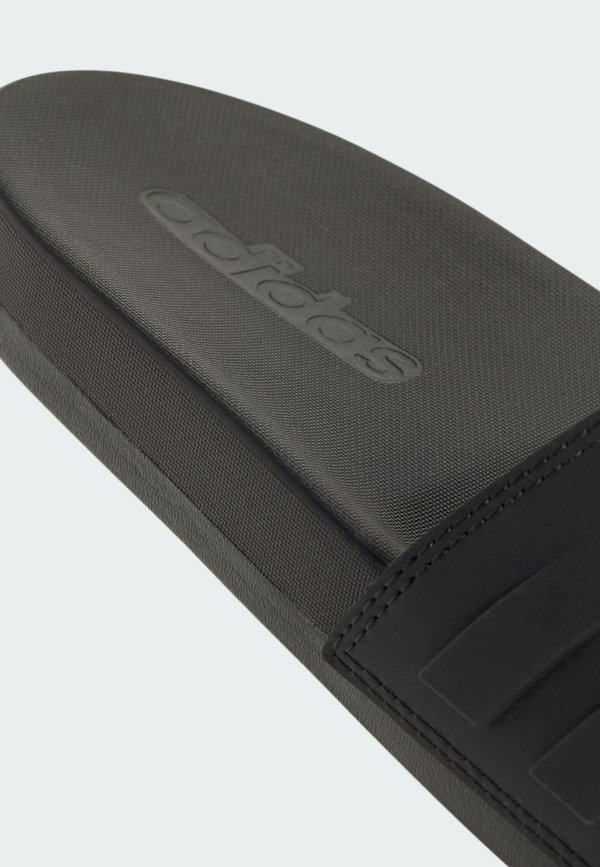 MERCEDES - AMG PETRONAS FORMULA ONE TEAM ADILETTE COMFORT - Mules3