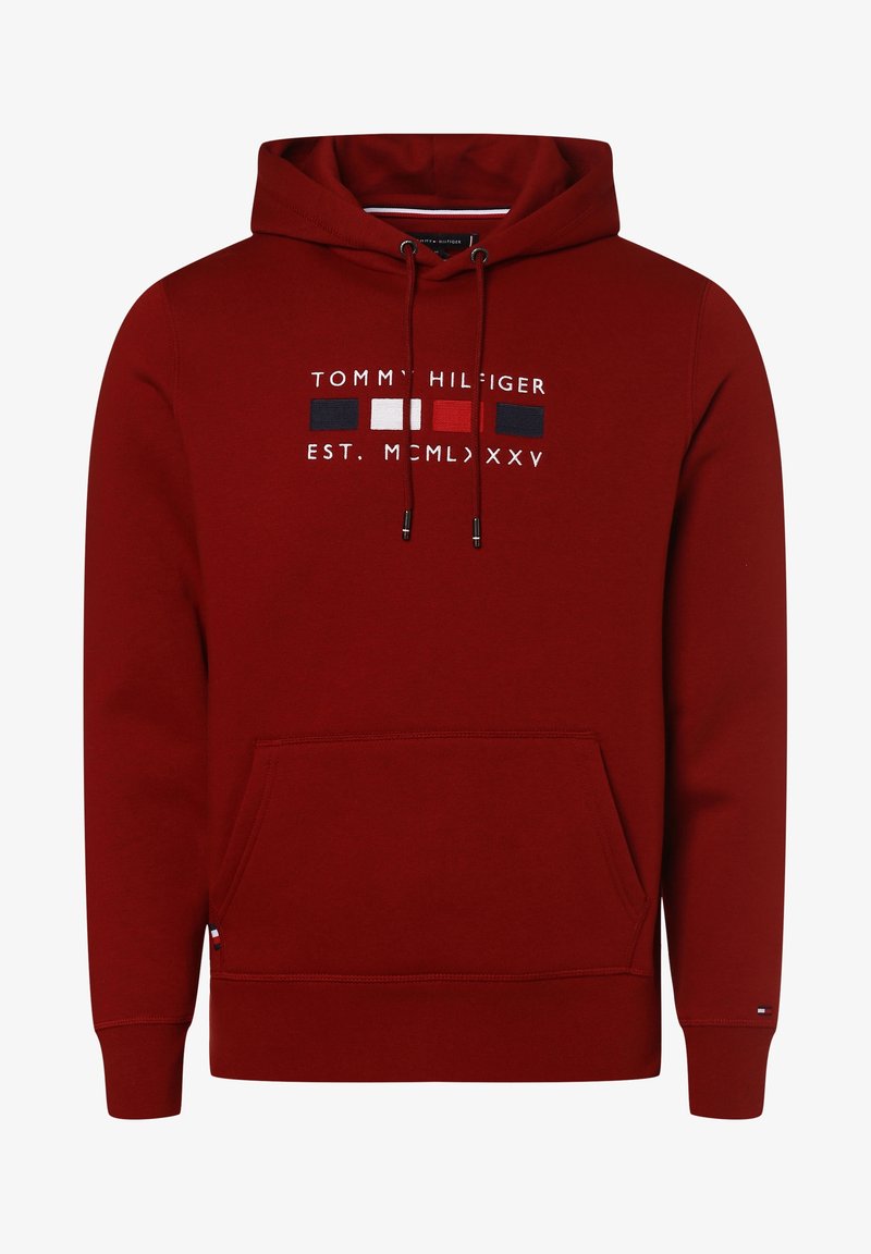 Felpa rossa con cappuccio regolabile con coulisse, tasca a marsupio frontale e scritta logo bianca, blu e rossa sul petto.