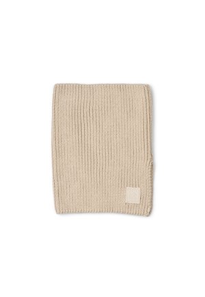 Écharpe en laine beige tricotée avec une texture côtelée et une petite étiquette carrée en tissu cousue près du bord.