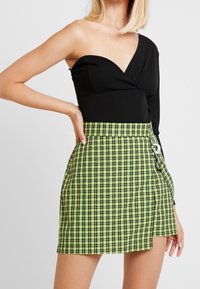 Missguided Camiseta de manga larga - black