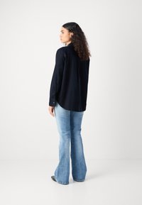 Marc O'Polo BLOUSE A SHAPE LONGSLEEVE COLLAR SOLID - Košilová halenka  - deep blue sea