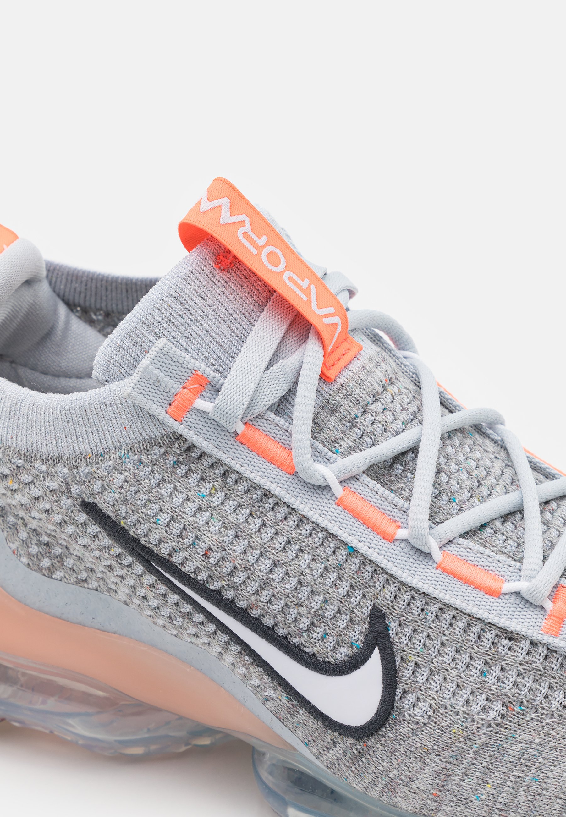 Nike Sportswear AIR VAPORMAX 2021 FK - Sneakers laag - grey  fog/white/bright mango/anthracite/Zwart - Zalando.nl