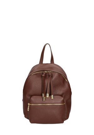 Brauner Leder-Rucksack mit strukturierter Oberfläche, zwei Reißverschlussfächern und goldfarbenen Beschlägen. Verfügt über einen oberen Griff und verstellbare Träger.