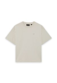 Lys beige bomulds t-shirt med rund hals og korte ærmer. Har et subtilt broderet logo på brystet. Glat tekstur.