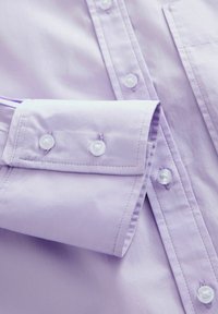 REGULAR FIT  - LONG SLEEVE - Button-down blouse - lilac purple