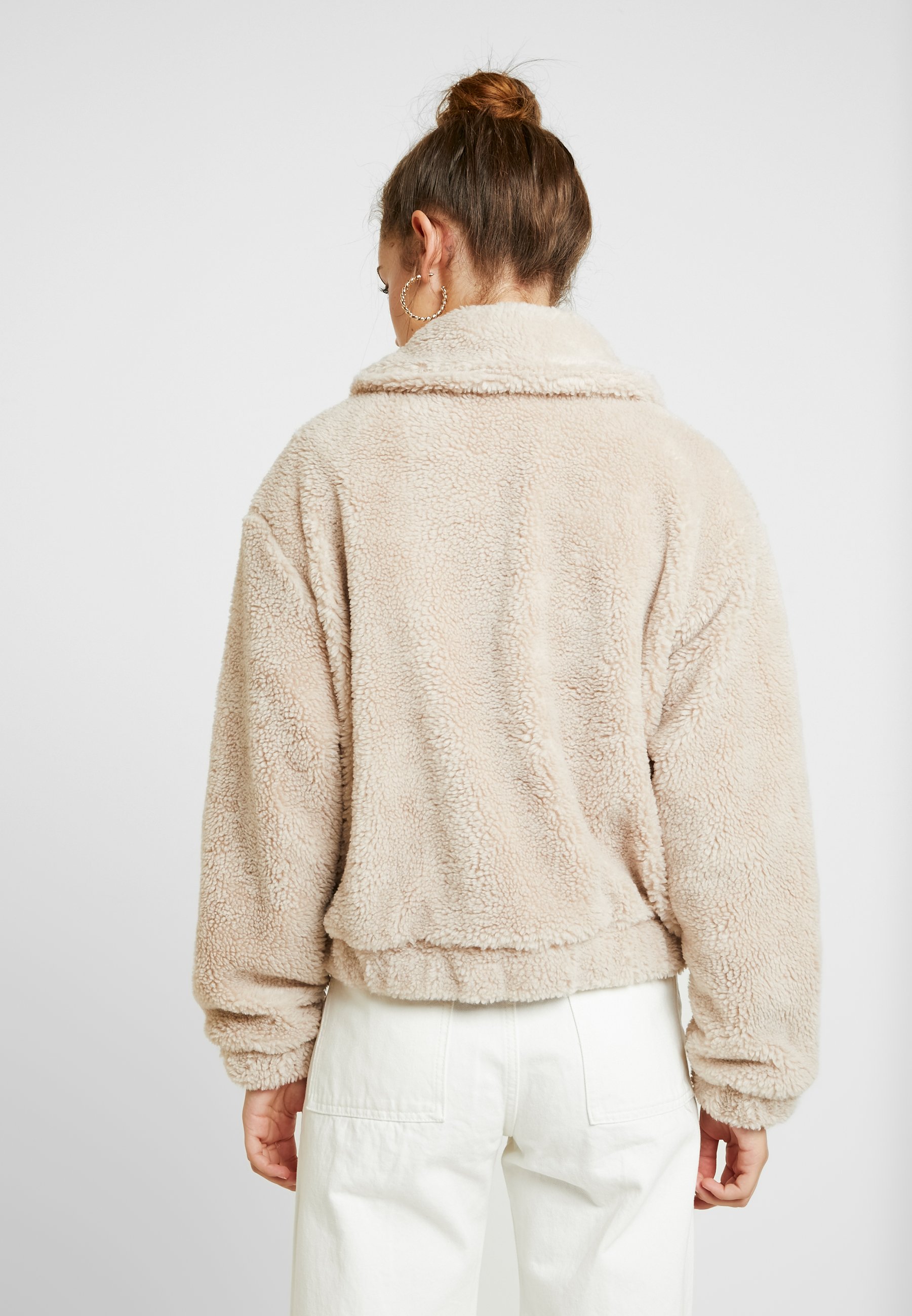 BDG Urban Outfitters CREAM CROPPED TEDDY Jas creamcrème BDG Urban Outfitters CREAM CROPPED TEDDY Jas creamcrème