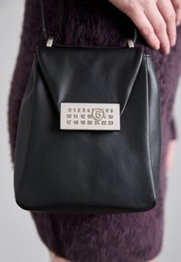 NUMERIC BAG SMALL - Mala a tiracolo - black