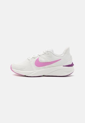 STAR RUNNER 4 - Cestná bežecká obuv - white/beyond pink/viotech/summit white
