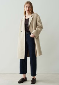 OPUS REGULAR FIT - Mantel - macadamia