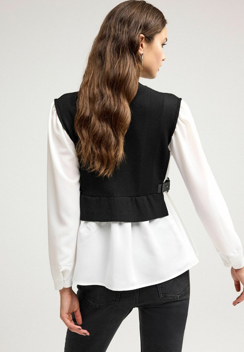 Next PETITE - Vesta - black