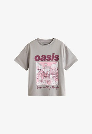 Jasnoszara koszulka z napisem "oasis" i różowym rysunkiem linii przedstawiającym ludzi w pokoju, z "Definitely Maybe" napisanym pod obrazkiem.