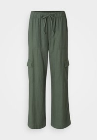 Selected, laurel wreath